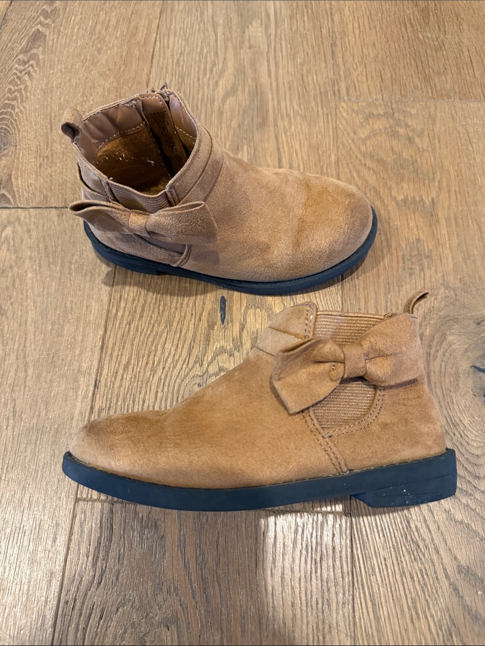 Gap Toddler Faux Suede Bow Booties - 10